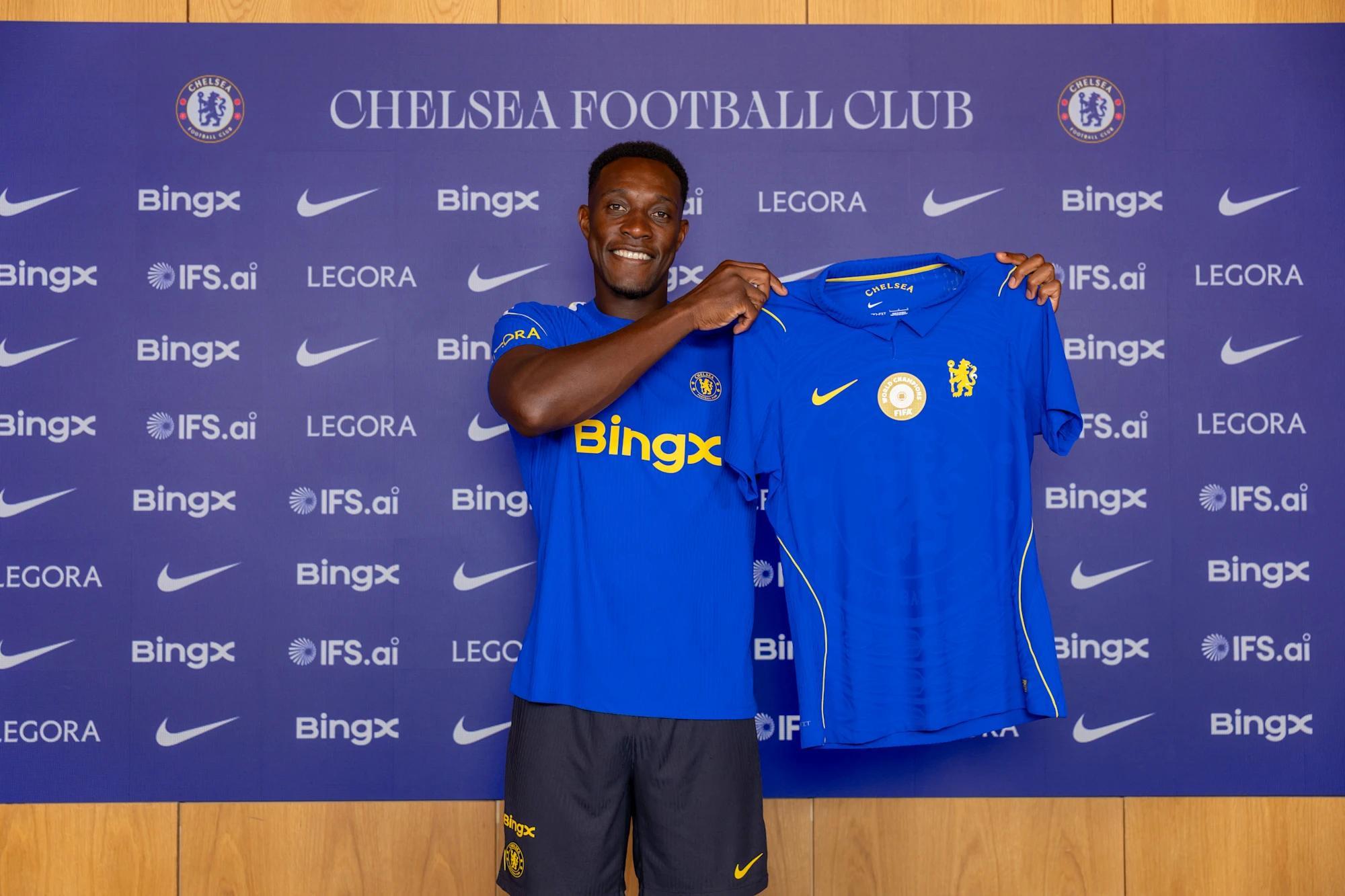 Góc Nhìn MMOO: Welbeck từng ghi 5 bàn vào lưới Stamford Bridge với tư cách đối thủ, chỉ kém Van Pers