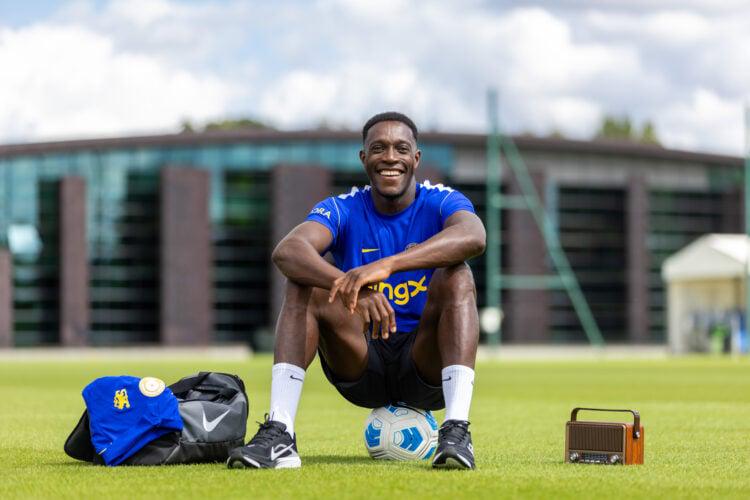 Góc Nhìn MMOO: Báo Anh: Welbeck trở thành một trong số ít cầu thủ từng khoác áo Man United, Arsenal rồ