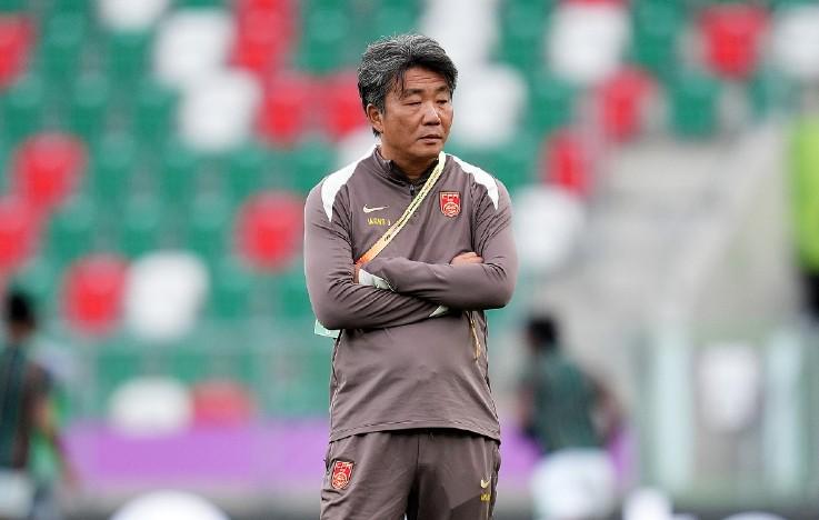 Góc Nhìn MMOO: Wang Jun: Tôi mong tương lai Huang Jiaxin được tôi luyện ở châu Âu và vào đội tuyển
